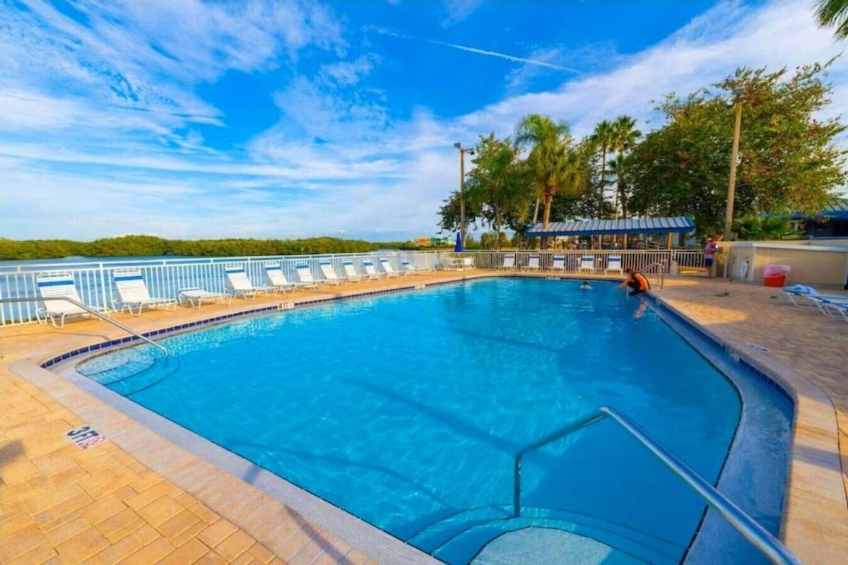 Beautiful New Luxury Townhome With Private Beach And Swimming Pools Ruskin Zewnętrze zdjęcie